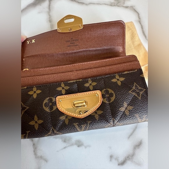 Authentic LOUIS VUITTON Quilted Monogram Etoile w/COA - Picture 6 of 16